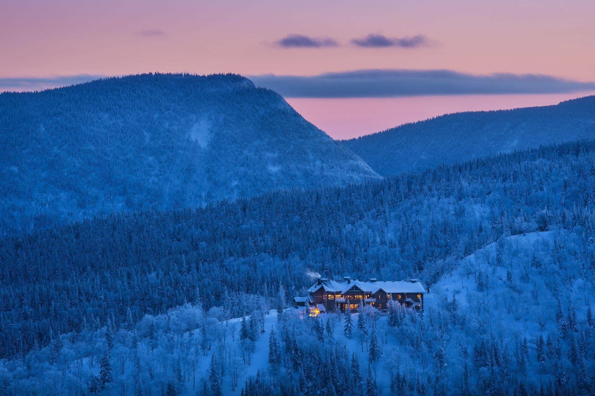 Auberge De Montagne Des Chic-Chocs Mountain Lodge - Sepaq Sainte Anne-des-Chênes Exteriör bild